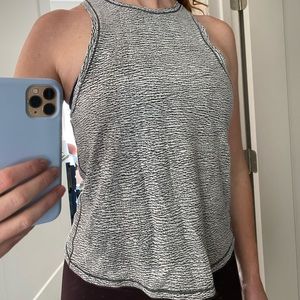 Black and white LULULEMON top!